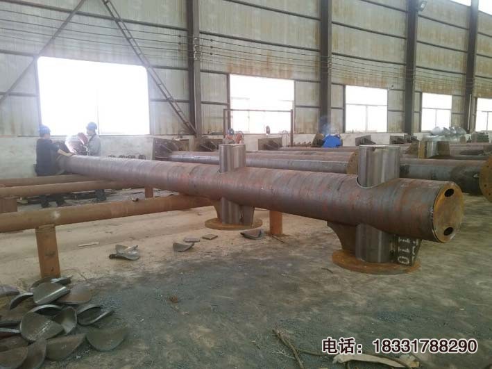 Φ273、Φ325悬臂式交通标志杆加工厂家